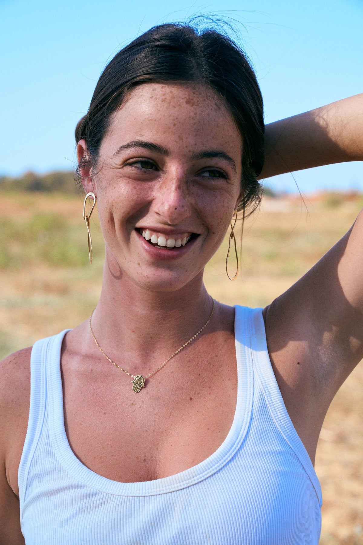 שרשרת חמסה מעוטרת בכסף, עבודת יד – Shira Studio