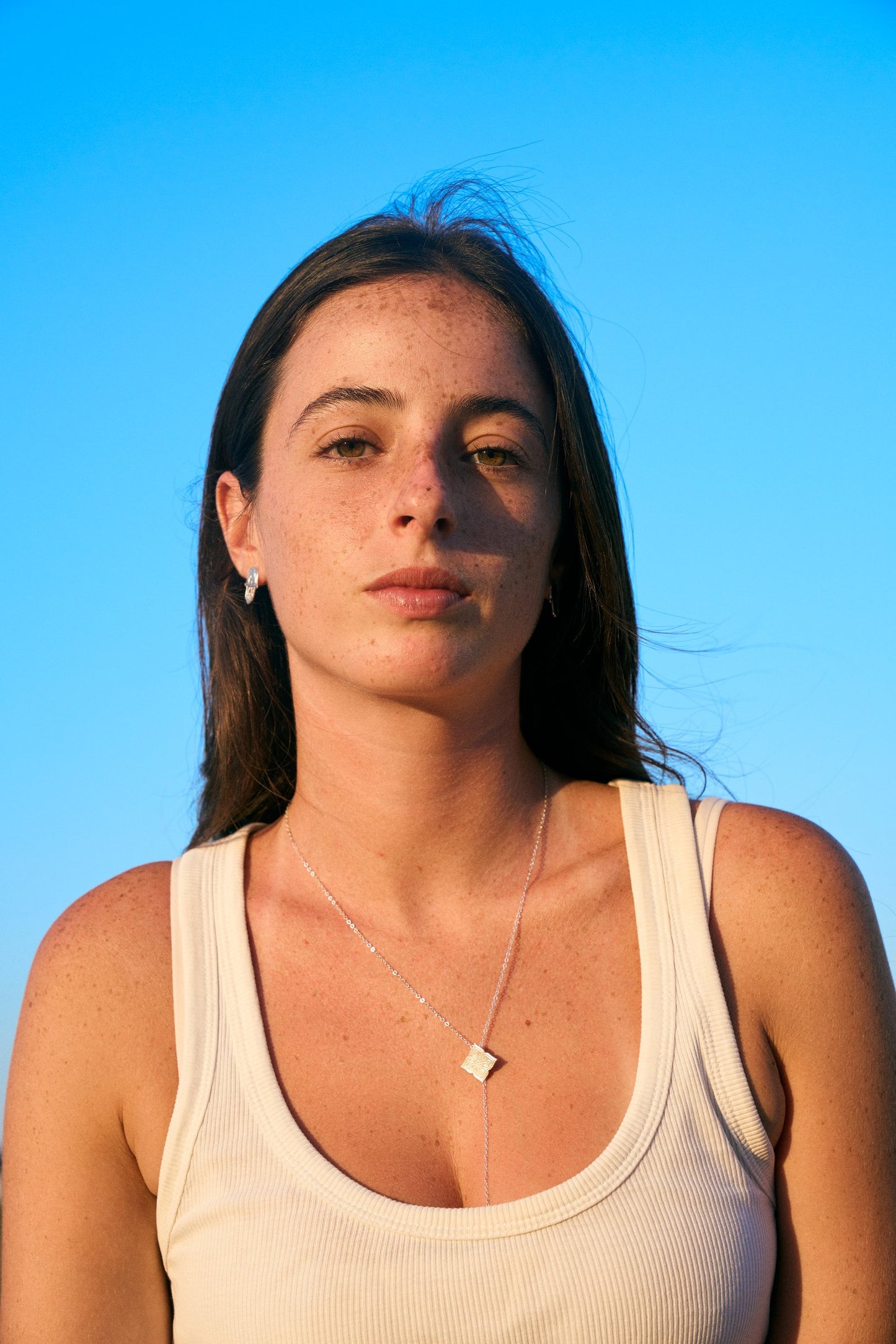 שרשרת פרח עניבה בכסף, עבודת יד – Shira Studio