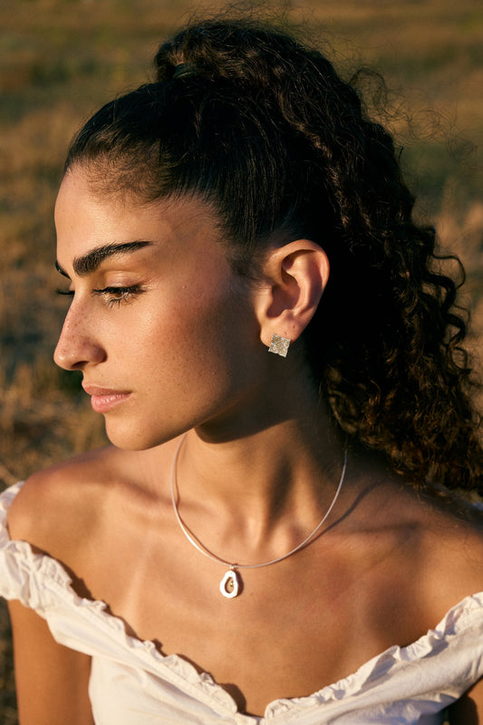 עגילי פרח בכסף, עבודת יד – Shira Studio